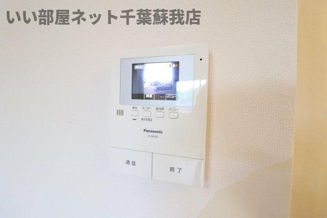 クローバーのセキュリティ|TVモニターホン付きでセキュリティ面も安心！