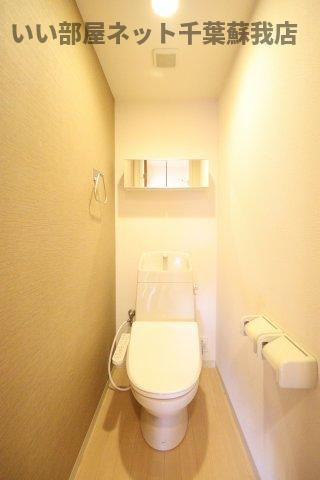 クローバーのトイレ|清潔感のあるトイレです