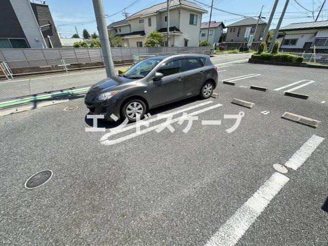 グランドＦ・Ｌｏｇｉｅの駐車場|高崎、前橋のお部屋探しはエンドスケープまで！お客様の理想お聞かせ下さい♪