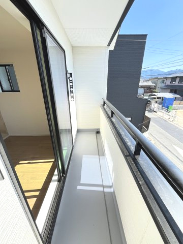 【バルコニー】 | 福岡市早良区野芥7丁目4期　2号棟（全2棟）【仲介手数料無料・0円】 | 現地写真。インナーバルコニーです。