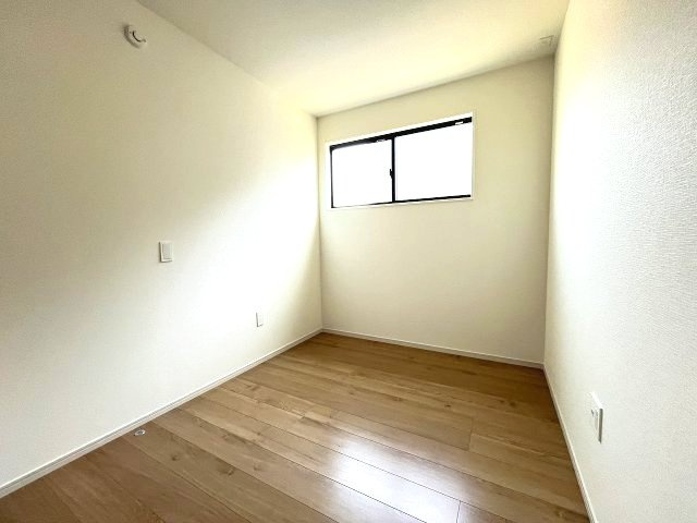 【子供部屋】 | 福岡市早良区野芥7丁目4期　2号棟（全2棟）【仲介手数料無料・0円】 | 現地写真。