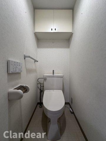  新松戸ユーカリパークハウスＣ棟のトイレ|ドキドキの新生活も、安心してスタート。ぴったりの住まいを見つけませんか？クランディアが一緒に住まい選びをサポートします‼　まずは、お気軽にお問合せください　＃クランディア