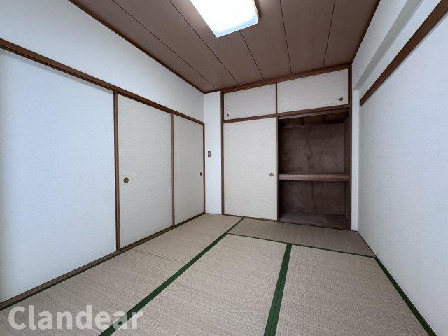 新松戸ユーカリパークハウスＣ棟の和室|ドキドキの新生活も、安心してスタート。ぴったりの住まいを見つけませんか？クランディアが一緒に住まい選びをサポートします‼　まずは、お気軽にお問合せください　＃クランディア