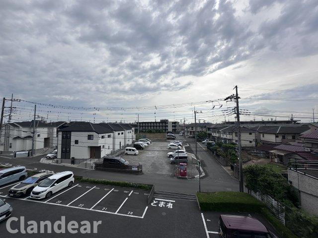  新松戸ユーカリパークハウスＣ棟の展望|ドキドキの新生活も、安心してスタート。ぴったりの住まいを見つけませんか？クランディアが一緒に住まい選びをサポートします‼　まずは、お気軽にお問合せください　＃クランディア