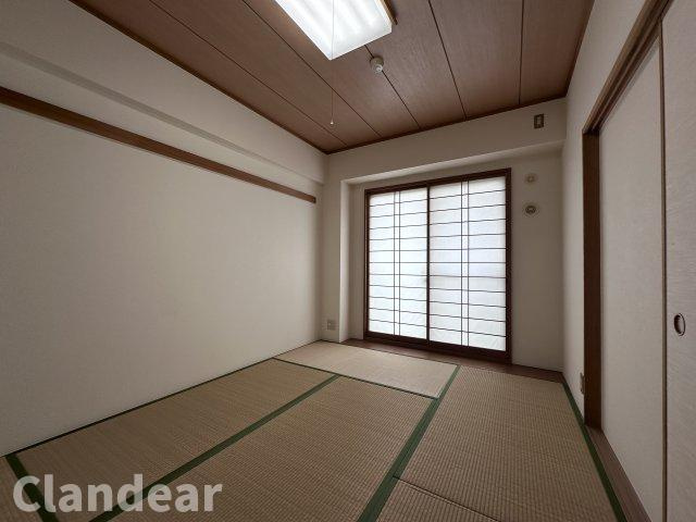  新松戸ユーカリパークハウスＣ棟の和室|ドキドキの新生活も、安心してスタート。ぴったりの住まいを見つけませんか？クランディアが一緒に住まい選びをサポートします‼　まずは、お気軽にお問合せください　＃クランディア