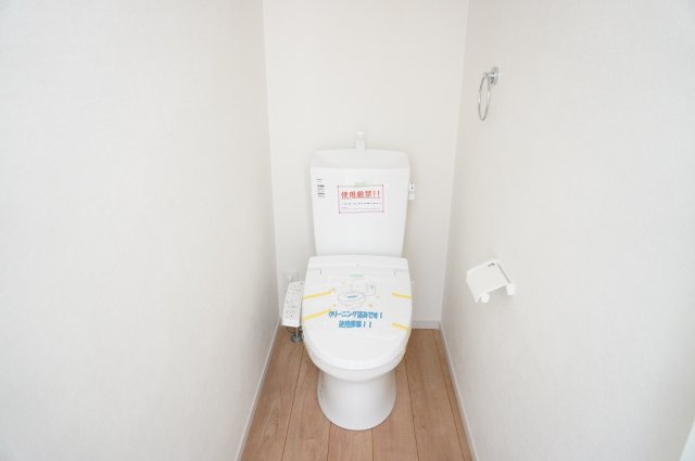 越谷市大沢 新築分譲住宅のトイレ|2階