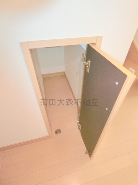 池上３丁目貸家の収納|1F廊下収納