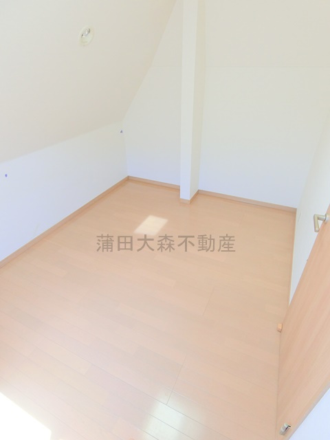 池上３丁目貸家の洋室