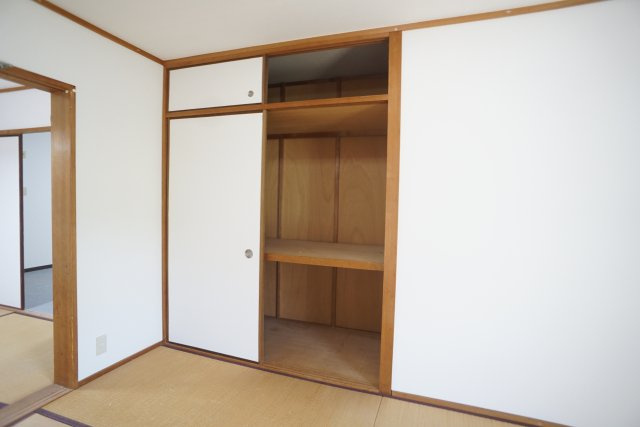 逆瀬台住宅1号棟の収納