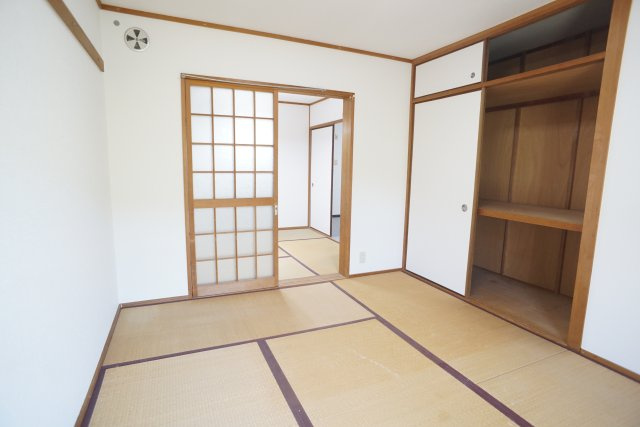 逆瀬台住宅1号棟のその他
