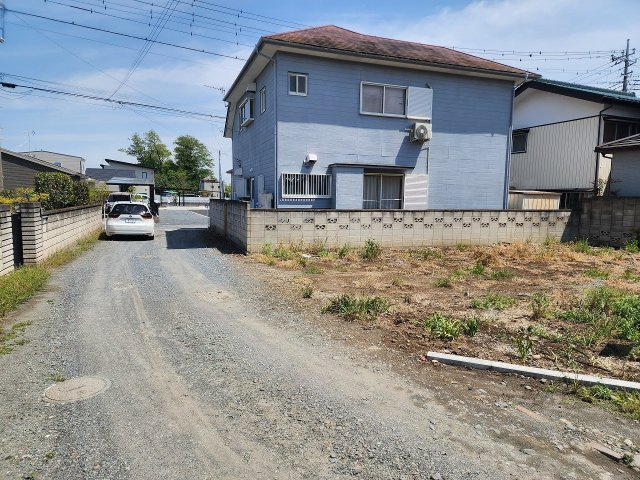 高崎市下佐野町売土地の前面道路含む現地写真