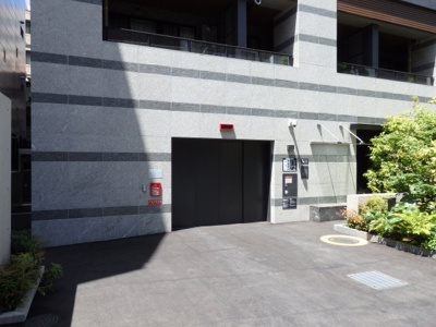 【駐車場】 | グランリビオ表参道