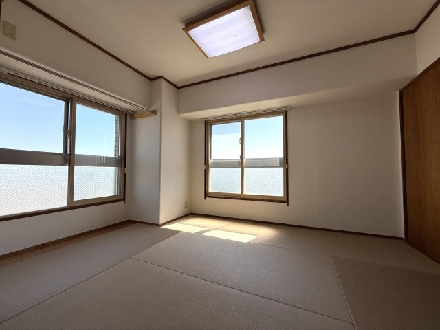 サーパスシティ西新潟弐番館の和室