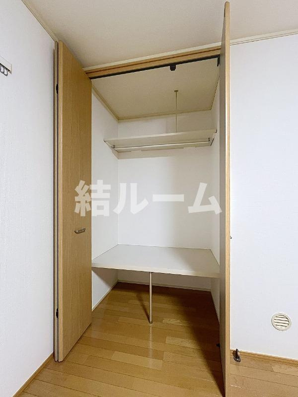 練馬区氷川台３丁目のアパートの収納