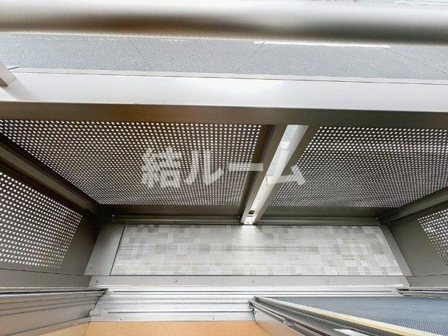 練馬区氷川台３丁目のアパートのバルコニー