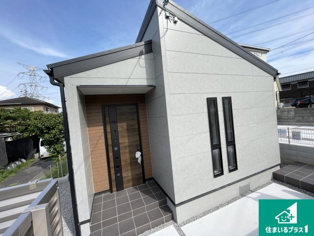 甲賀市水口町新城　新築一戸建ての外観|周辺は落ち着いた街並みの住宅地！子育てがしやすい住環境です！まだ未完成ですが、現地でしかわからない事もございます。是非一度ご覧ください。