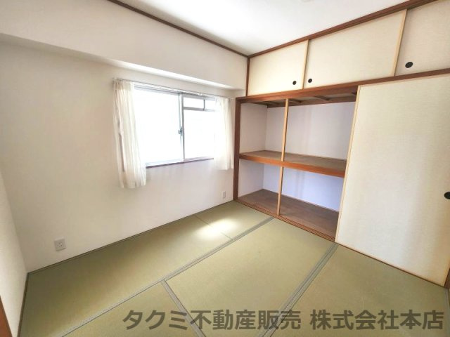 グリーンコーポジェームス山　壱番館の和室