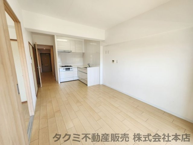グリーンコーポジェームス山　壱番館の居間・リビング|２０２０年１０月全面リフォーム後とても綺麗にお使いで、そのままお住まい頂けます♪