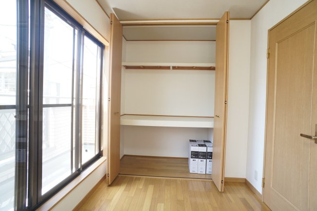 口谷西3丁目戸建の収納