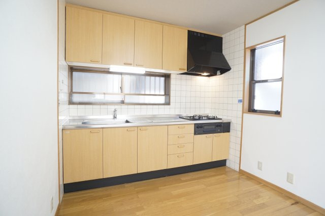 口谷西3丁目戸建のキッチン