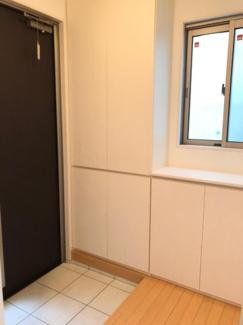 【玄関】 | 山花町貸家
