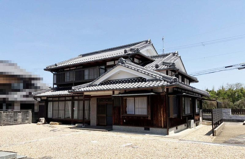 野洲市竹生　中古戸建の外観