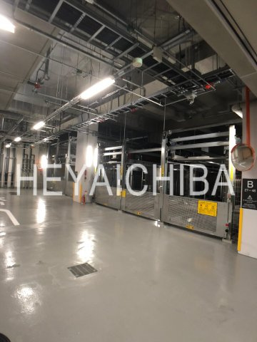 Brillia Tower 上野池之端の駐車場