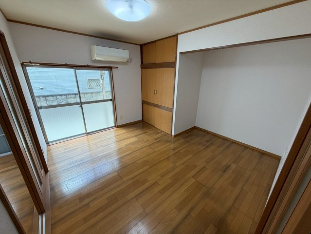 コーポ辰善の居間・リビング