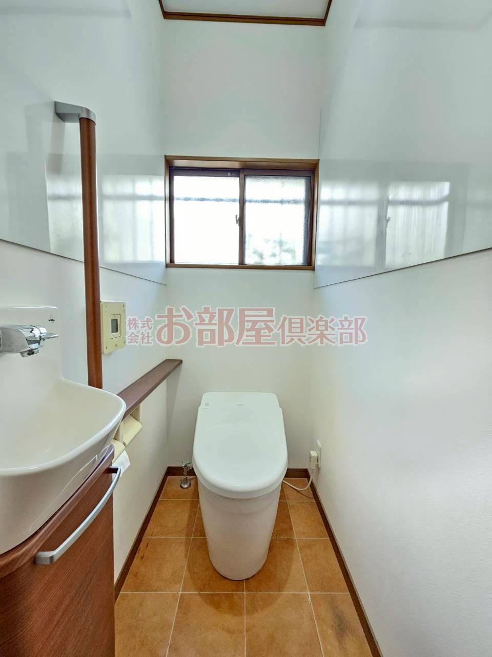 佐賀市神野戸建て◎のトイレ|落ち着いたトイレです
