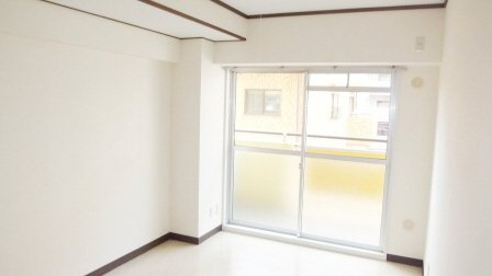 アミカル高橋の内装|洋室6帖