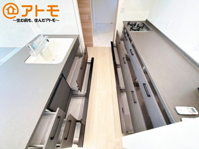 【キッチン】 | 駿東郡清水町伏見　新築一戸建て　全2棟 | 設備充実♪お手入れらくらく♪収納豊富♪使い勝手の良いキッチンです！