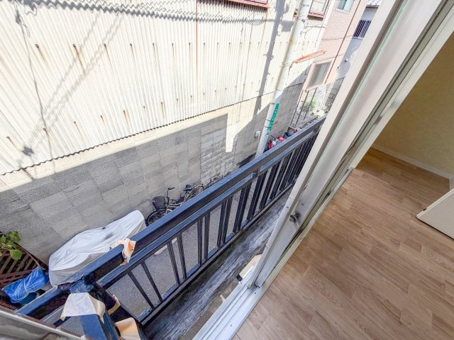 市岡１丁⽬テラスハウスのバルコニー