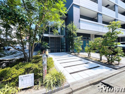 【エントランス】 | ブリス | 毎日通るエントランスはこのようになっています