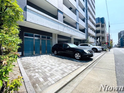 【駐車場】 | ブリス | 駐車場完備です
