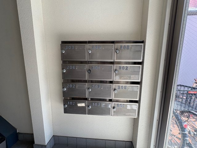 ラフォーレ町屋Ⅱのエントランス|ゆとりのあるエントランスです