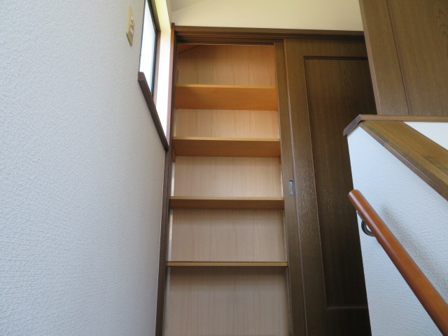 高崎市吉井町南陽台　中古1680の収納|２階　収納
