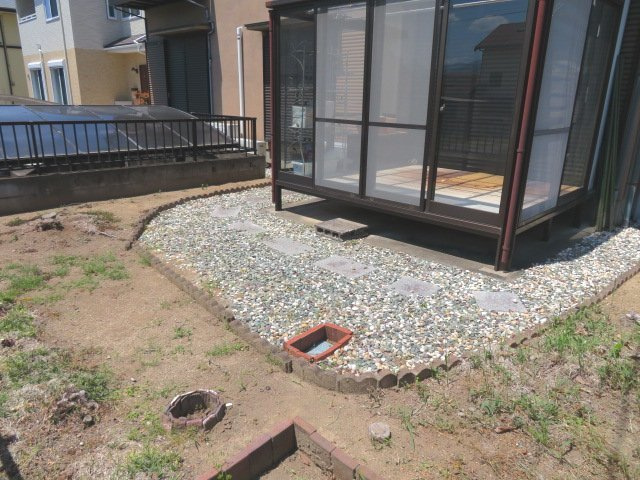 高崎市吉井町南陽台　中古1680の庭
