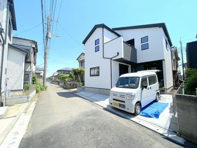 【前面道路含む現地写真】 | ふじみ野市亀久保　新築一戸建住宅　全1棟（ふじみ野店） | 小中学校徒歩圏内でお子様の通学も安心の距離
