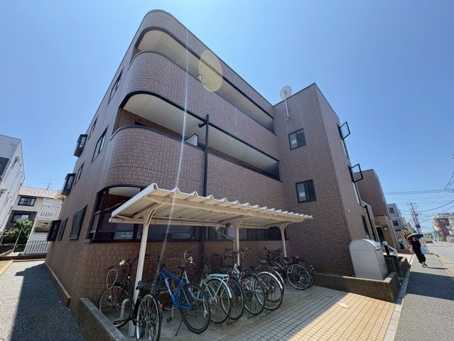 シーサイドスクウェア 弐番館の外観