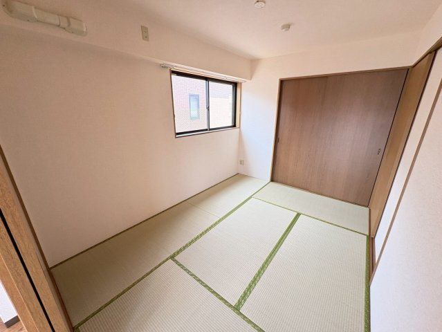 シーサイドスクウェア 弐番館の和室