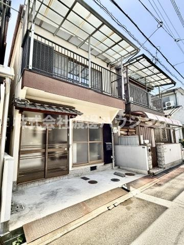 ジョンヴィラ大西町の駐車場