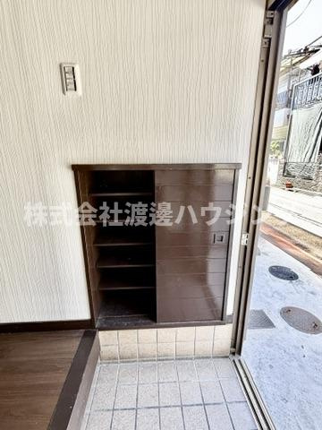 ジョンヴィラ大西町の玄関