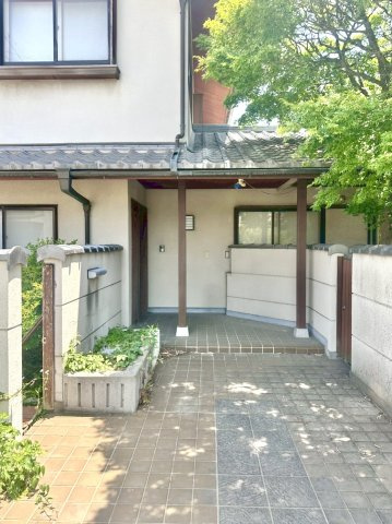 【中古戸建】熊谷市末広3丁目の外観|■外観｜室内の隅まで陽射しが差し込みやすい全居室南向き♪150坪の広い空間で開放的な暮らしが叶うオウチです♪
