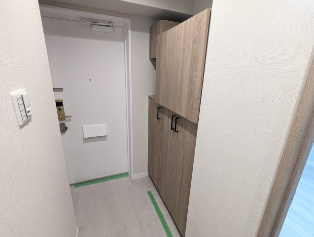 ドラゴンマンション森下壱番館の玄関