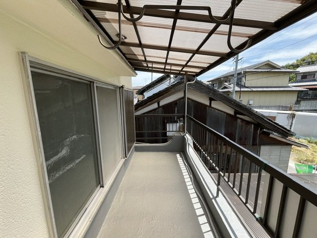 山中田貸家のバルコニー