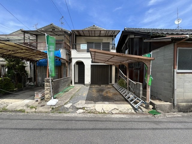 山中田貸家