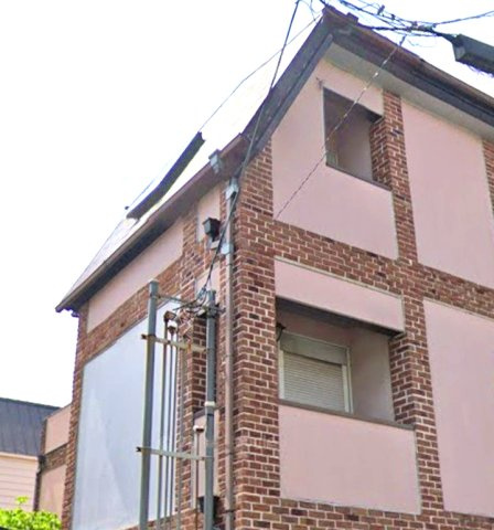 甲子園六石町のバルコニー|シャッター雨戸付き