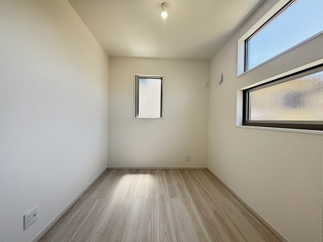 南側4.5帖居室