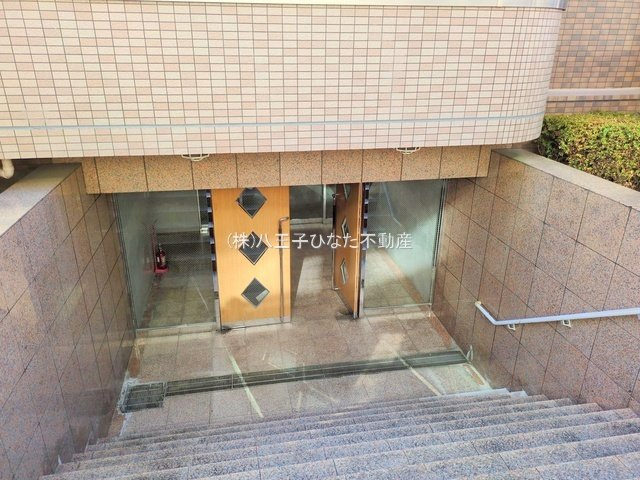 祝成約済み　レクシオ大和田　八王子市　中古マンションのエントランス|～仲介手数料無料☆八王子ひなた不動産～レクシオ大和田