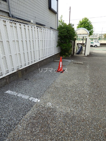 【駐車場】